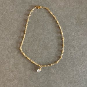 Vanessa Mooney choker